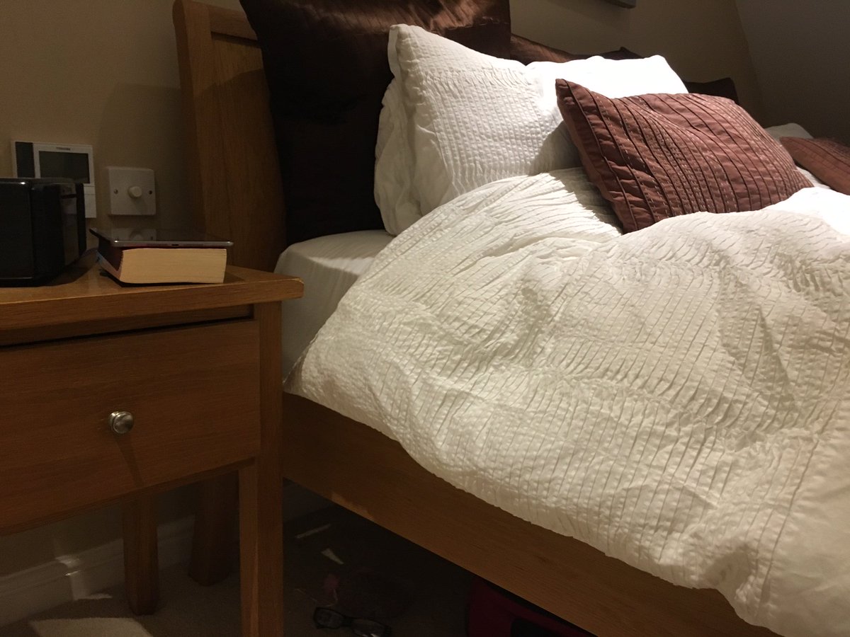 CbfmHeating's tweet image. comfortable sleeping now, client happy, good job it's the wife, dusted off the tools and ac fitted to the bedroom