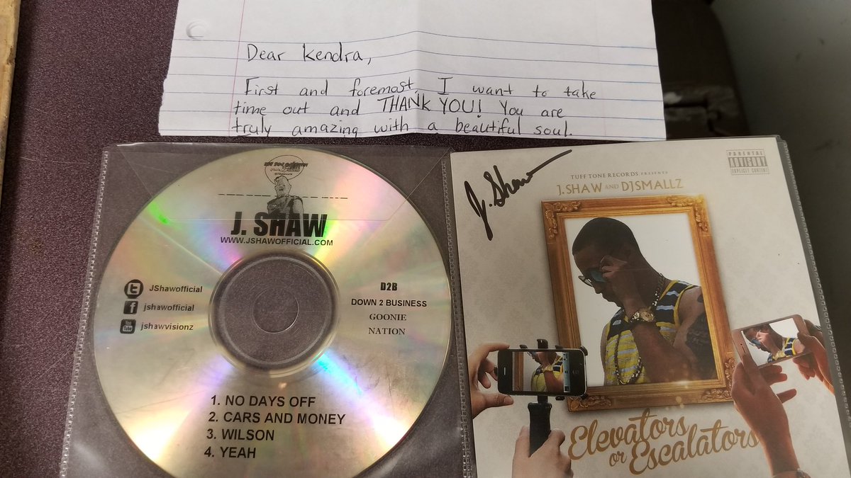 EbonySugaLove's tweet photo. @JShawofficial thank you 🎧🎙🎶🎹🎤
#RillaMovement https://t.co/Kro99Vcfz3