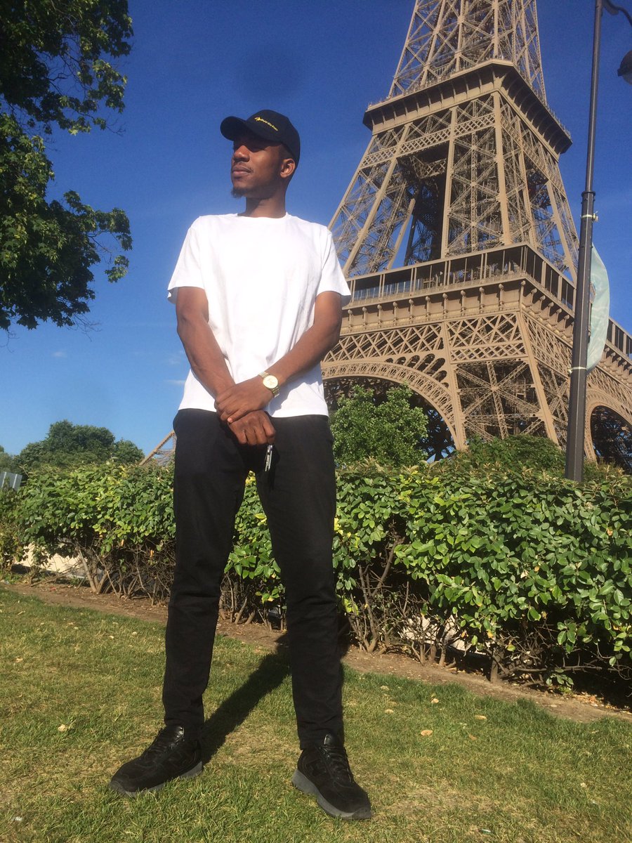Patrickbest77's tweet photo. Paris love😍😍😍 https://t.co/Rj6InrEFMN