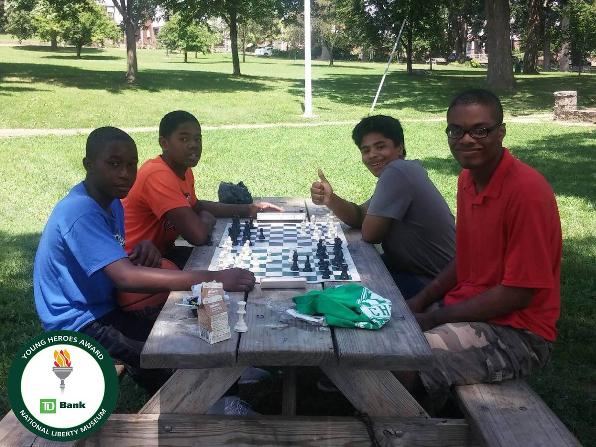 #TDYoungHero <a href="/JohnnyChessBoss/">Johnny Means</a> started <a href="/ChessWilmington/">WilmingtonUrbanChess</a> to help his community through his passion. Learn his story facebook.com/NationalLibert…