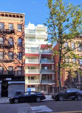 annmariefavot's tweet photo. East Harlem's pretty in pink addition. New luxury rental apartments designed by @karim_design &amp; developed by @HAP_NY light up the skyline! https://t.co/YF7tVolruJ