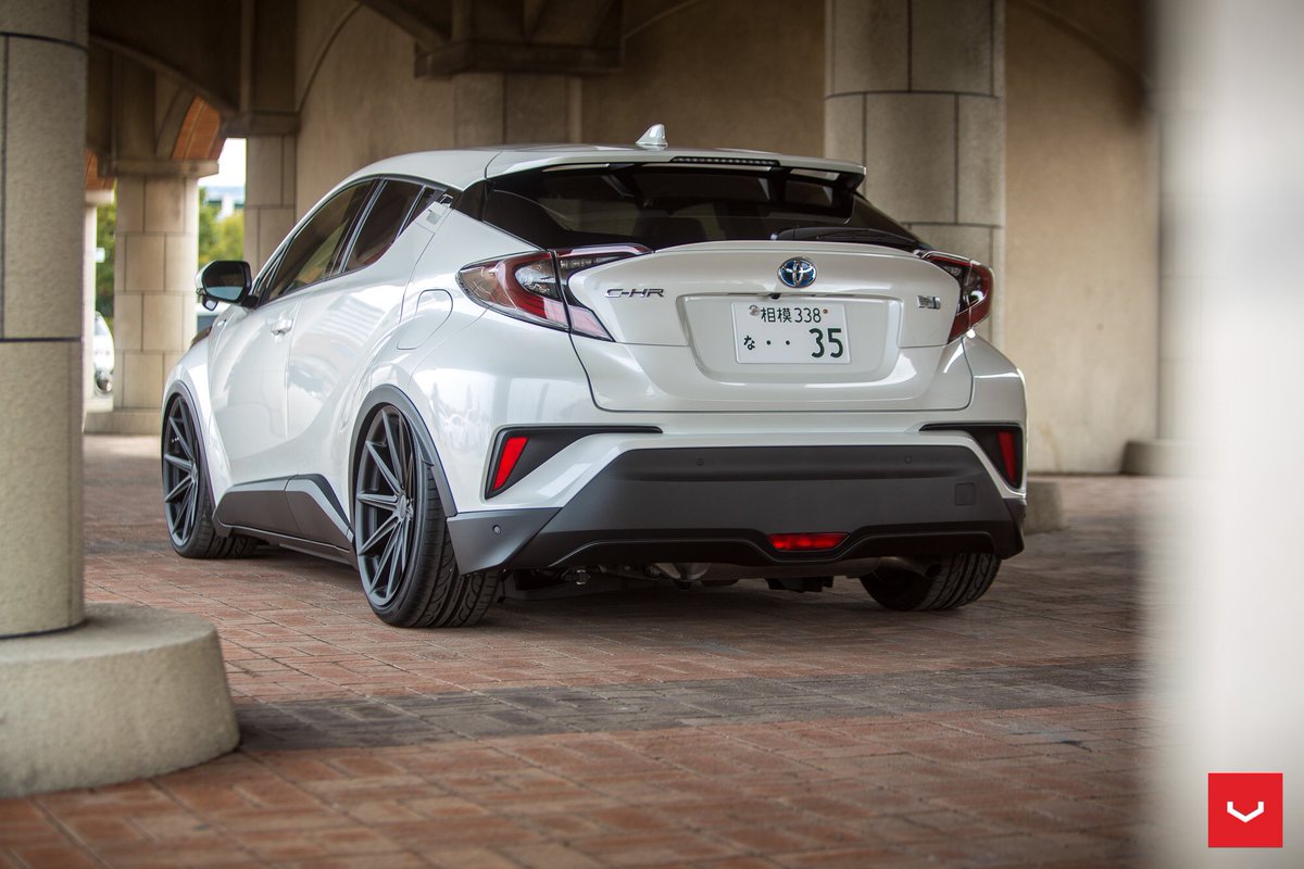 vossenwheels's tweet photo. The hips don't lie... @VOSSEN_JAPAN 
Toyota C-HR x Vossen VFS-10 #lexon
https://t.co/2wBlRmYobA https://t.co/TSd7wcyVP4