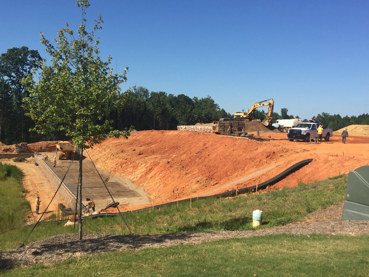 EconDevGuy's tweet image. Next two buildings coming up @ChathamParkNC! Great meeting with @ChathamEDC &amp;amp; @msshoes1 #itshappening #chathamnc #EconDev