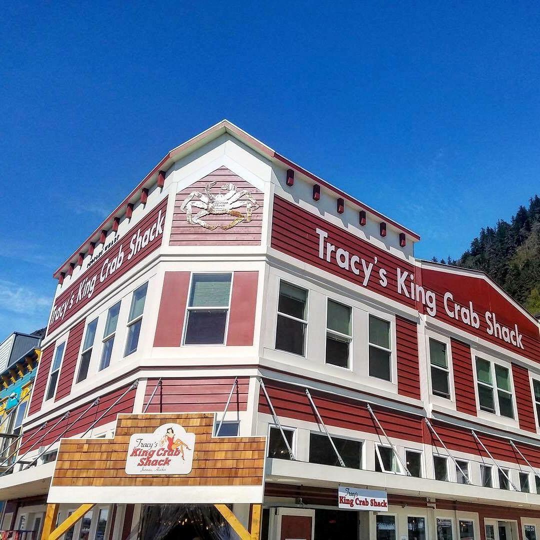 JuneauFoodTours's tweet photo. Q10: Alaska is full of spectacular views and wonder, but Juneau has awesome food! @TracysCrab is truly an iconic stop! #TravelAlaskaChat https://t.co/hozOXAPc3f