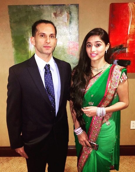 SomyaDiaries's tweet photo. #Somya with her Husband Arun Kapoor @TheSomyaSeth https://t.co/zEbWKcUg8m