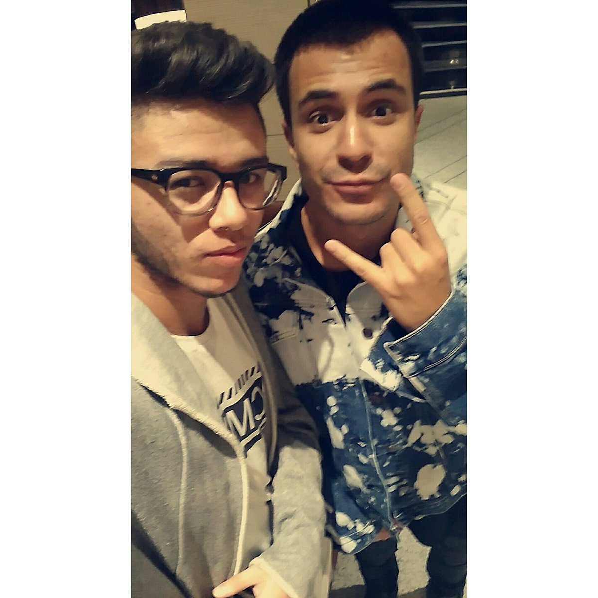 Like_PeLu's tweet photo. @briancohenmusic Não, pq foi confirmado vocês muito em cima da hora 😔 mas fui no hotel ver vcs ❤ https://t.co/wopW64zeOS
