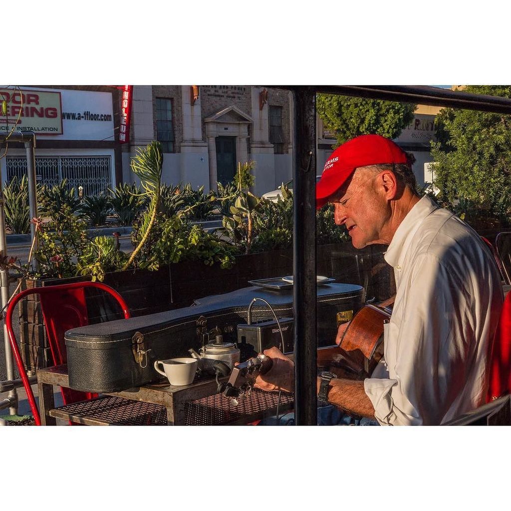 VONJAKO's tweet photo. "Morning Song" photo by @vonjako #iphonephotography #iphone7plus #paperandplastick #breakfast #leicaitalia #cinema #filmmaking #natgeoyours… https://t.co/iZGf08DOaS