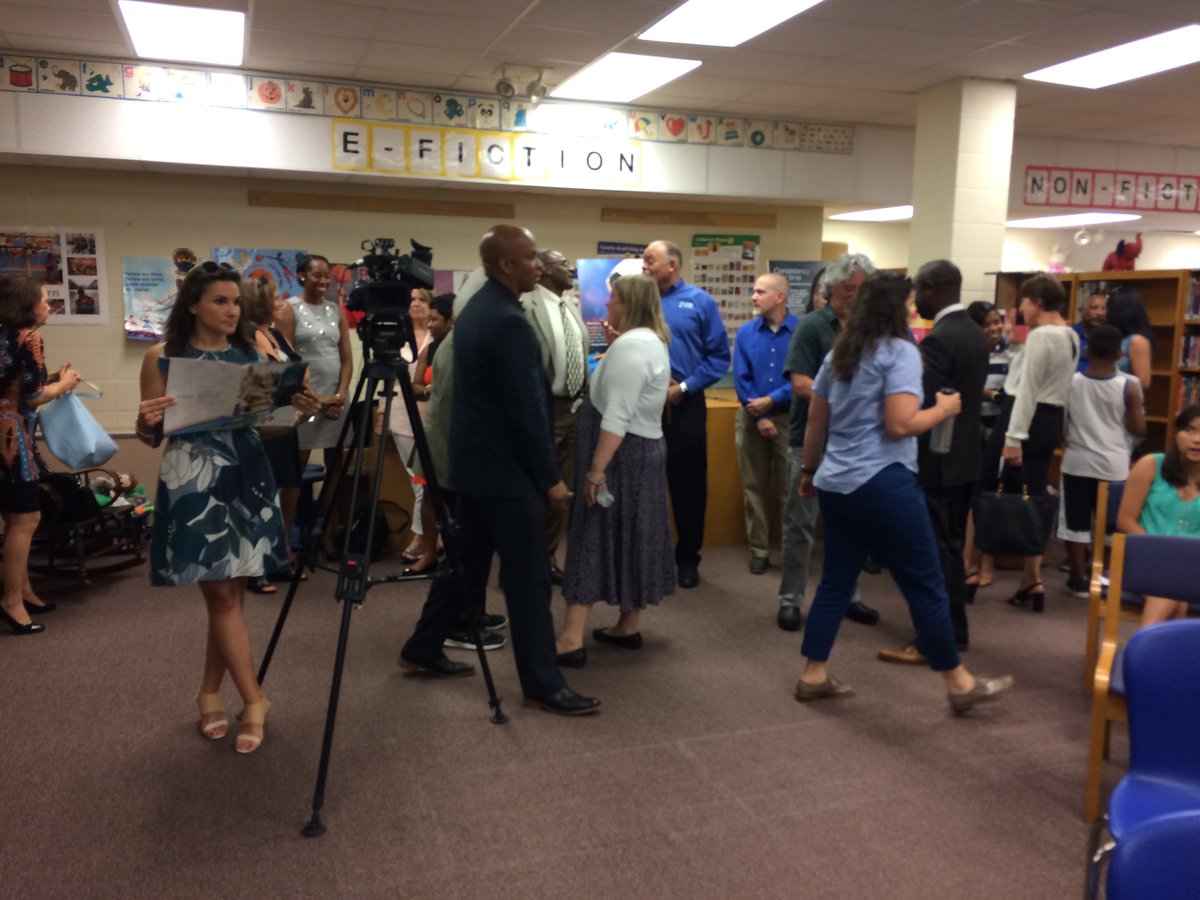 UnitedWayRenee's tweet image. Getting ready to hear about @MMSD #StrategicFramework results #GlendaleElementary