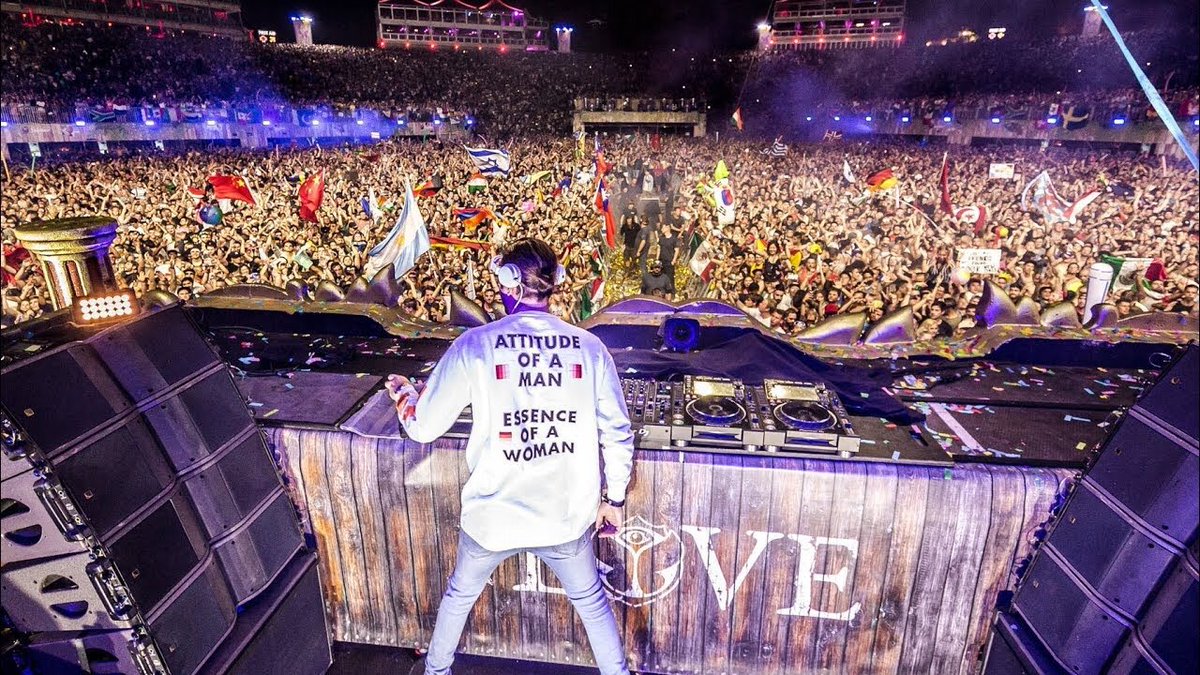 My @tomorrowland weekend 2 set is now live on my YouTube. Enjoy 🙏🏼 youtu.be/pafvTHJ-JI8 #tommorowland https://t.co/X53bkvWbaU