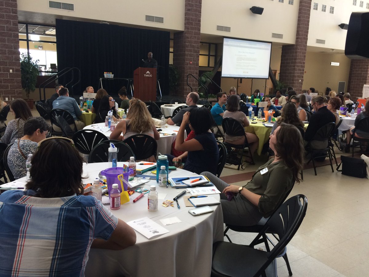 WCSDProfLearn's tweet image. Welcome new teachers to WCSD! New teacher breakfast is underway and the learning has begun! #WeAreWCSD #newteachers #changingtheworld