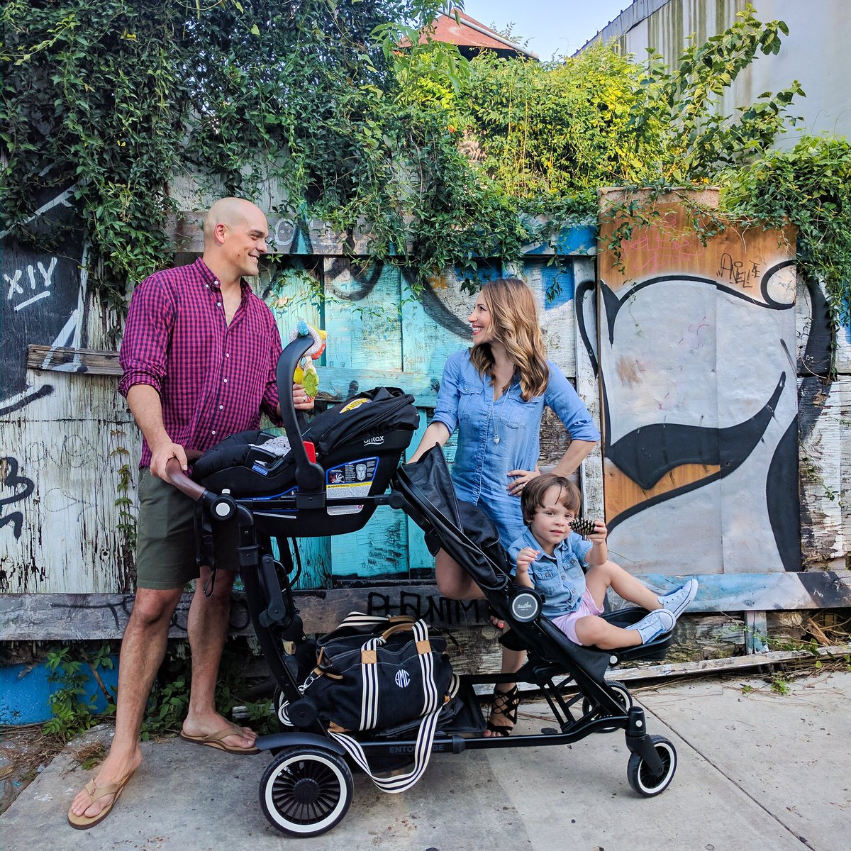 AnneCutler's tweet image. Rolling deep! This @AustlenBaby stroller handles both kids and a diaper bag with room to spare.
#STScouts #STPartner #AustlenEntourage