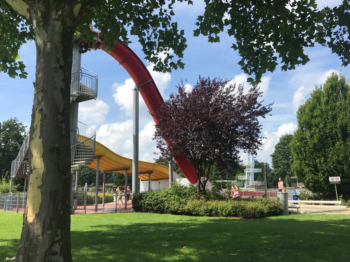 Nieuwe recensie (Zwembad @ Nordhorn (net over de grens)) kijk snel op Kindproef - kindproef.nl/2017/07/31/zwe…