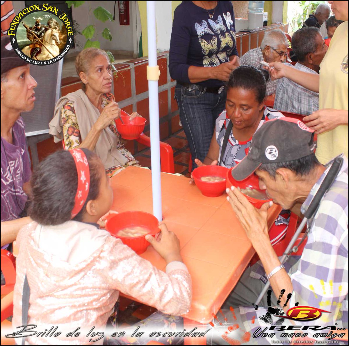 Unbrillodeluz's tweet photo. Hoy y siempre al #servicio de los más #necesitados de la #victoria Estado #Aragua https://t.co/M0GIi5z4V9
