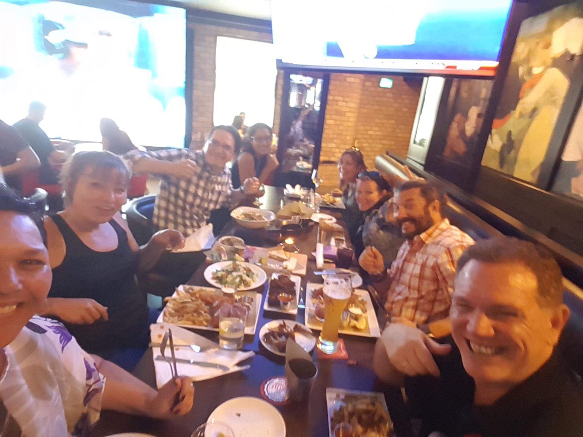 jodiesgot5's tweet photo. Great having dinner with you @KevinLamoureux & new Maori friends during #wipce2017! https://t.co/qk7GBmxcuZ