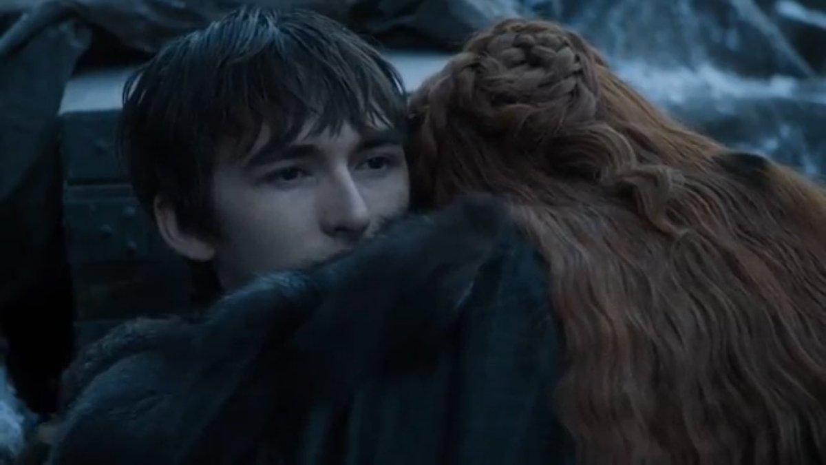 athar_kazi's tweet photo. This scene! #GameofThrones Just can't wait for the moment Arya gets to winterfell & also jon meeting them both #WinterIsHere
#StarksAreBack https://t.co/dlfzHlTzHW