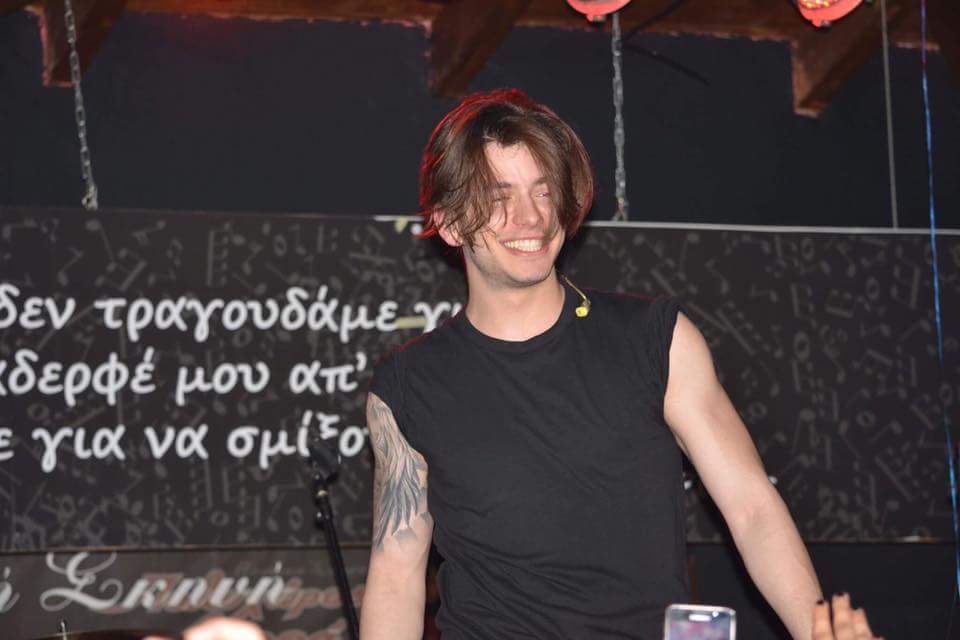 ioannazaxaraki2's tweet photo. #VangelisKakouriotis https://t.co/d7wUhn4Itq