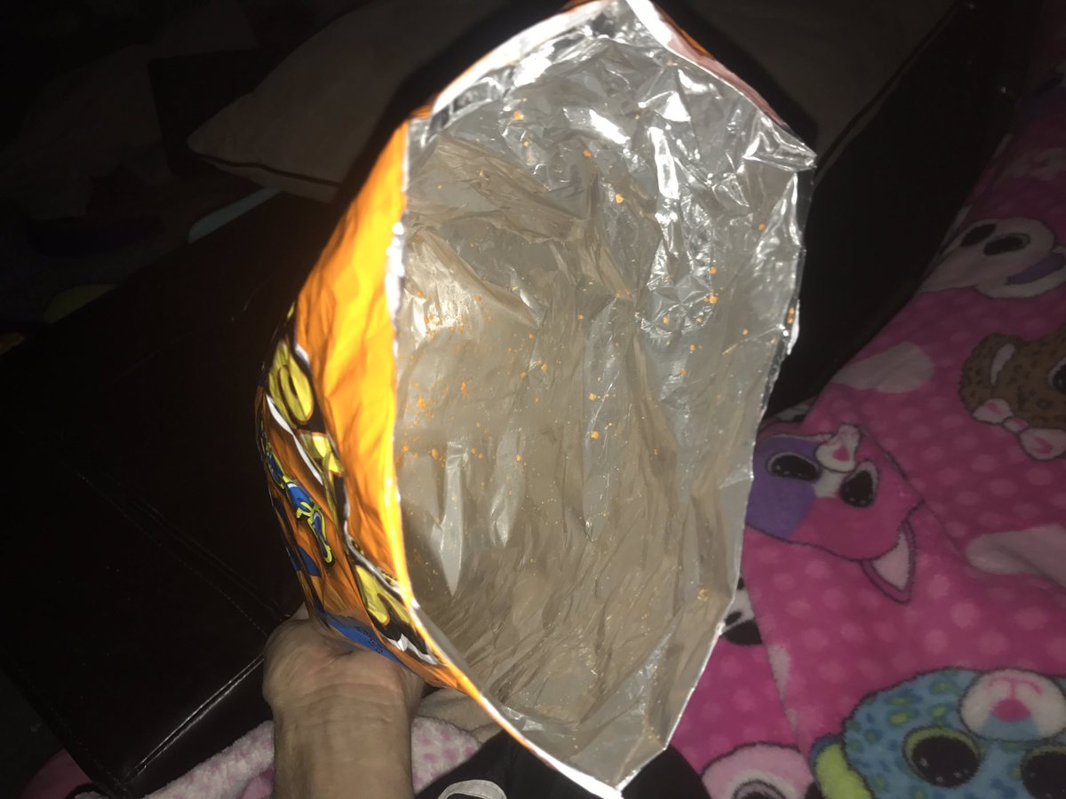 JonathanEDorn's tweet photo. @Fritolay
My daughter tells me, "Daddy you have got to quit eating puffy Cheetos like its some sort of 'noble sport' ! 😋
😂 omg...I'm dying! https://t.co/VQWFP9lhfZ