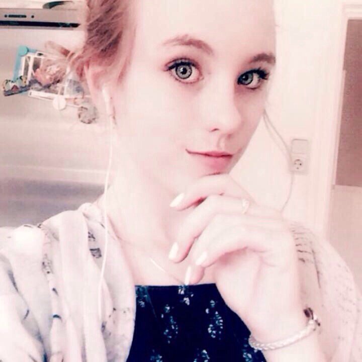 🙌 YASSS It's time for #liveme's show .imperfection. : liveme.com/media/play/?vi…
