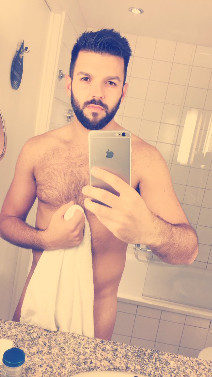 alessandrolnd's tweet photo. Il corpo è solo il mezzo, quello che conta è chi lo comanda
#SoulOverBody
Buonanotte 🌙 https://t.co/Ydp0WbaHsl