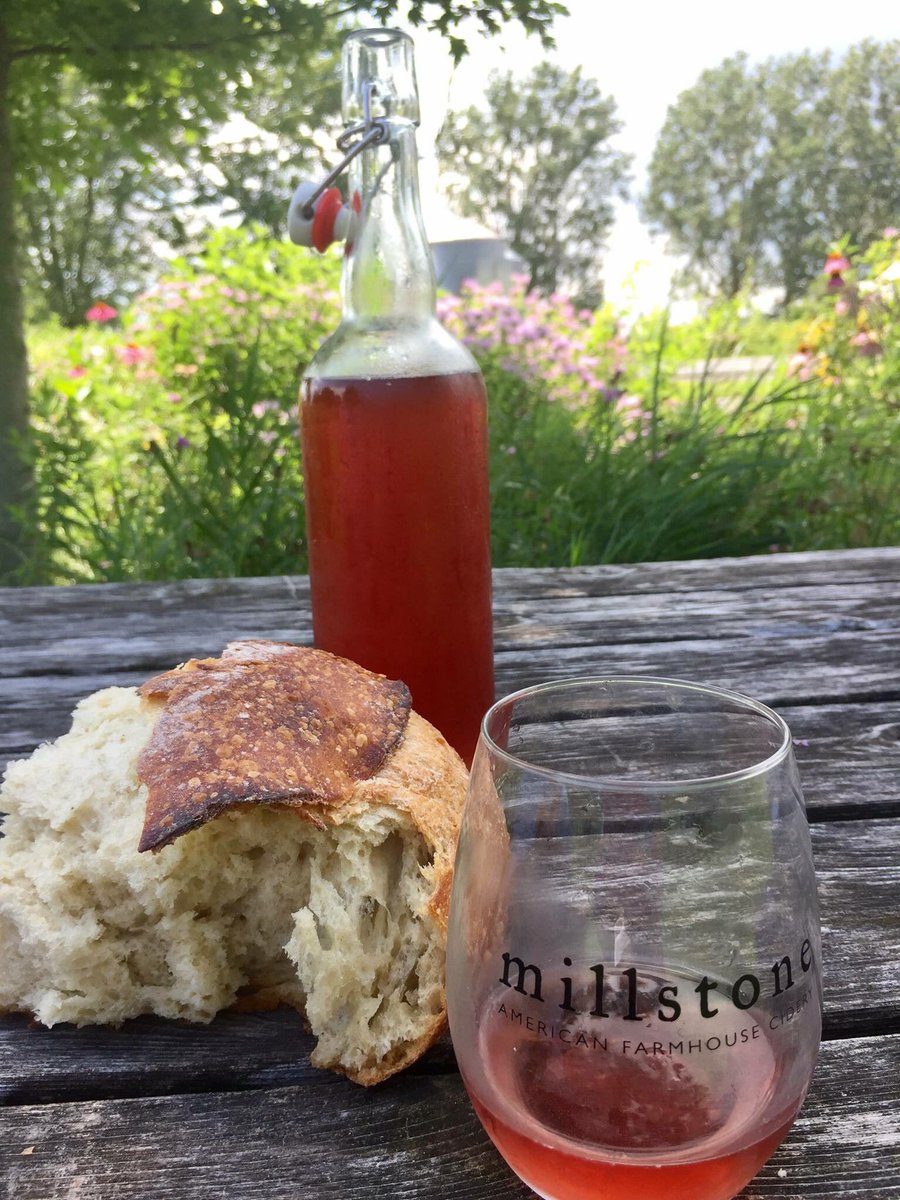 A bottle of cider, a loaf of bread, and thou....
#RoseBonnet #PinkHatCider #loveatfirstsip