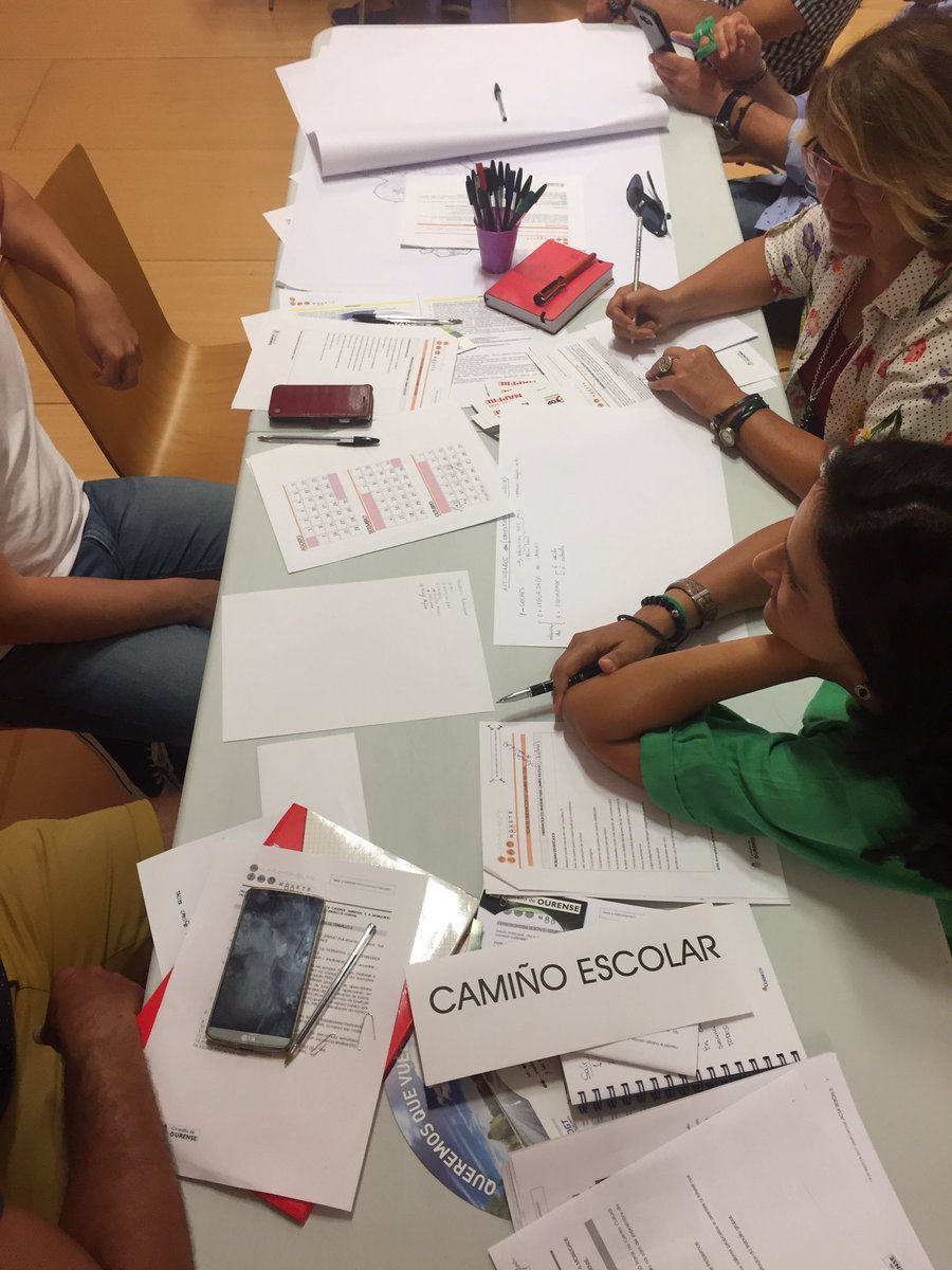 MovetexOurense's tweet photo. #MovetePorOurense #Participacion Reunión de traballo do Grupo Motor https://t.co/wdYv6AqChi
