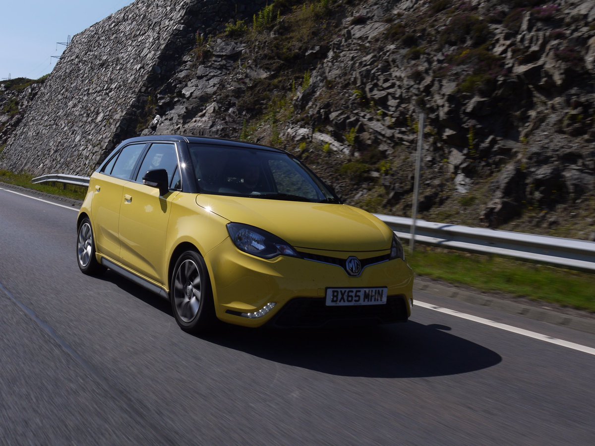 ReView_Mirrors's tweet photo. China may have mastered the ball point pen, but can they make a decent garden variety hatchback? Follow the link in our bio to find out. https://t.co/pJU6TvAJtd