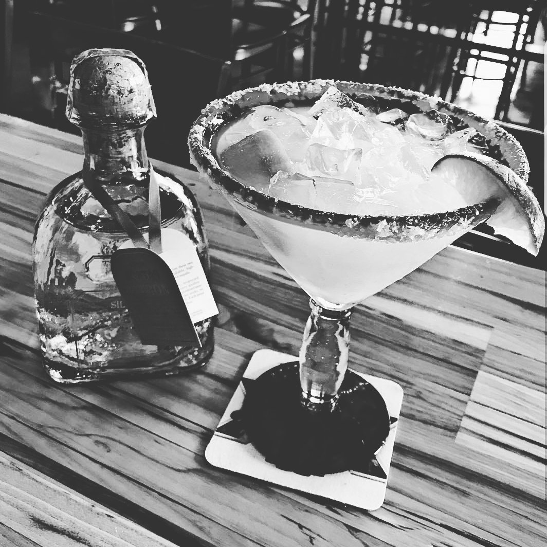 RockBrewsColony's tweet photo. #Happy #Margarita #Monday!!! $4/$5/$6 Specialty Margaritas all day long! #Satisfy your #Cravings at #RockAndBrews 👅🤘 #ServingThoseWhoRock https://t.co/1GgoP4SCU2