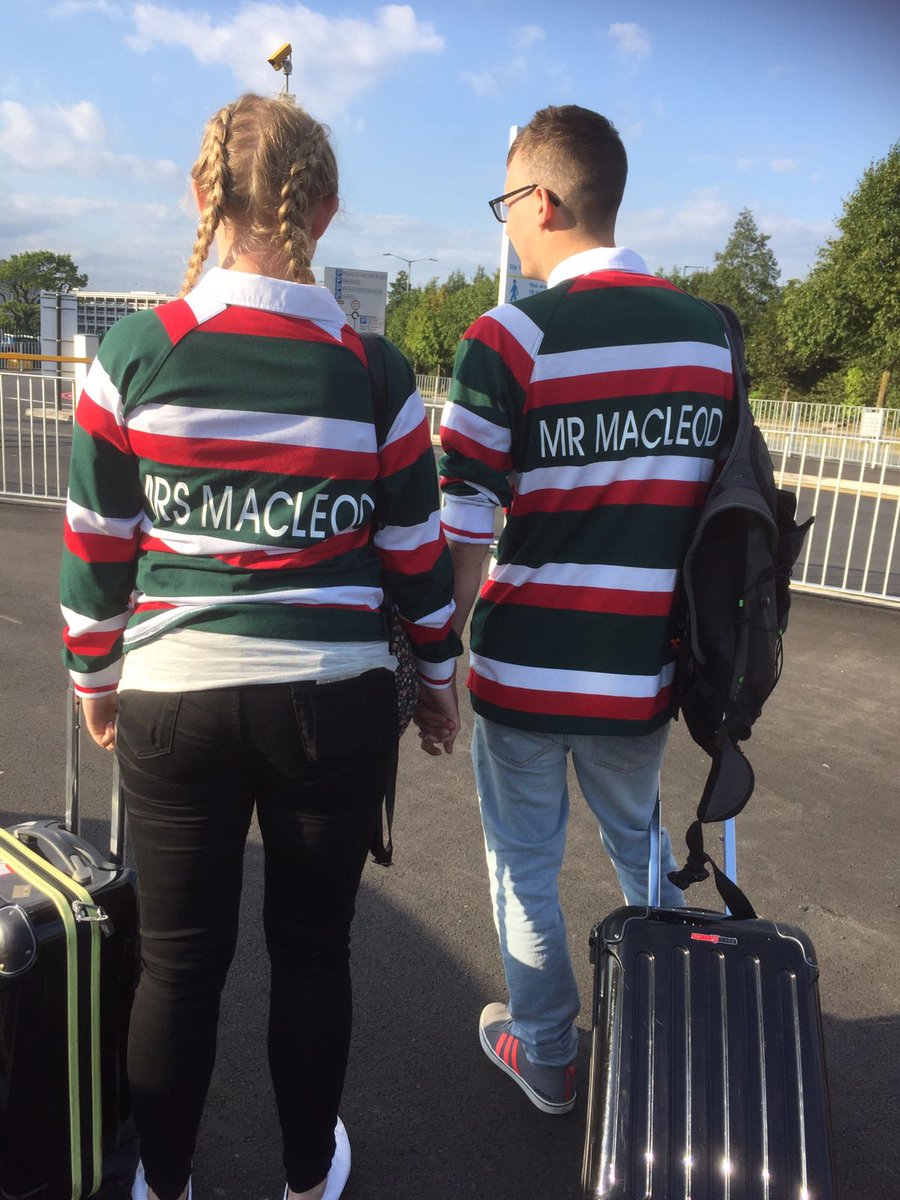 DaveChaddy91's tweet photo. @LeicesterTigers thanks u for ur efforts for mine and @MoggMac92 wedding we look forward to supporting tigers on this season#Tigersfamily https://t.co/203wQHNmF6