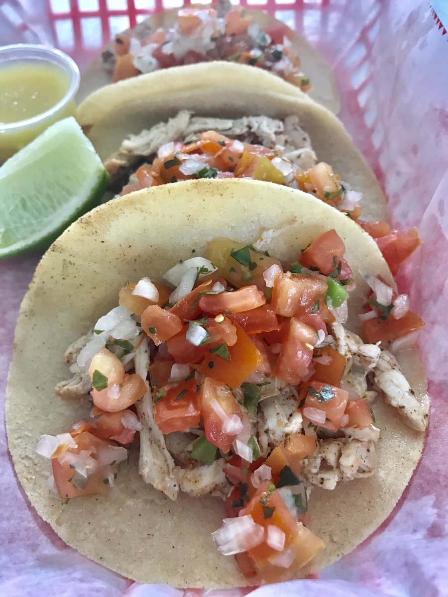 TacoStop_nic's tweet photo. A toda hora nosotros te salvamos! Hoy abiertos hasta el 🌅 #amanecer #Food #TacosAreTasty #tacostop https://t.co/0cAc6KVpks