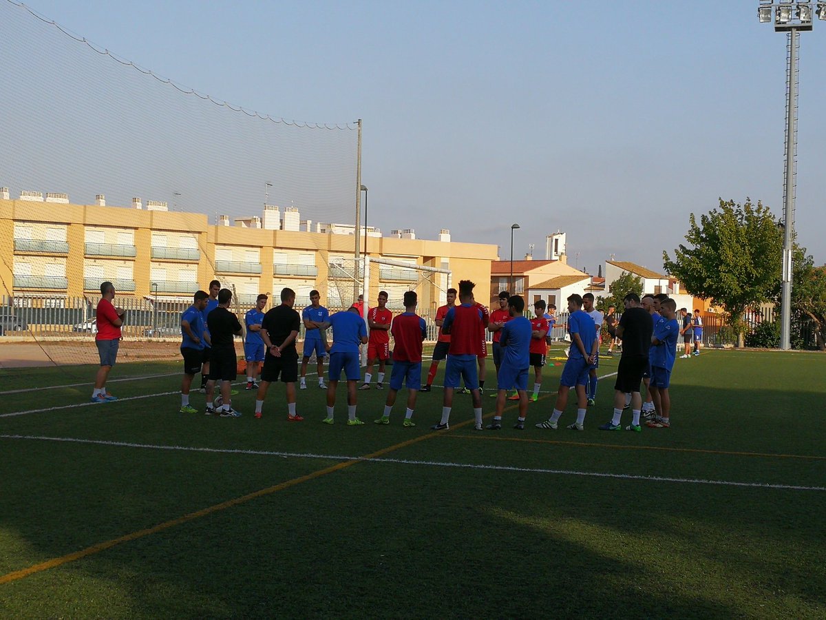 CF_Huracan's tweet photo. Arranca la pretemporada de primer equipo de Ricardo Venancio. #SomosHuracan https://t.co/IlgjvCXfKg