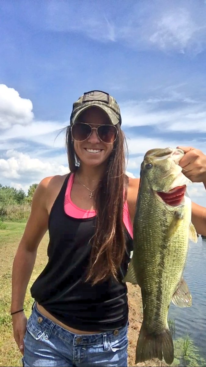 Britt_Jill_'s tweet photo. The bass are biting today! 🤗🤗 https://t.co/bYbrRrbyZs