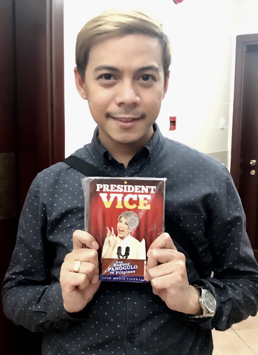 rh0ble0nard023's tweet photo. President @vicegandako😉 good vibes reaching the sandpit of dubai! Can't wait to laugh my heart out 😅😂🤣😆😁😄😛😜😝#presidentvice https://t.co/Bggxsredmo