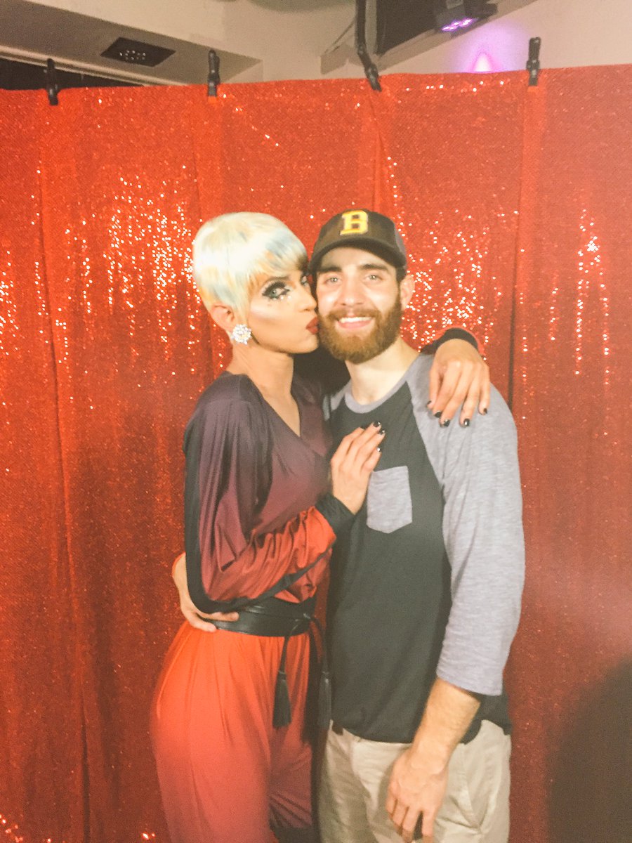 JesseB1995's tweet photo. So happy this got to happen with miss @lee_fontaine she is gorgeous #shook #misscugeniality #cynthialeefontaine #rupaulsdragrace https://t.co/9aDbLygRMp