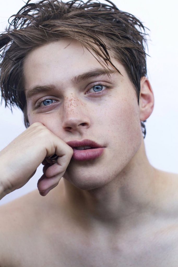FilhoDxPoseidon's tweet photo. 🌊[ᴛʀᴇᴠᴏʀ ᴛᴜʀɴᴇʀ]🌊

      •sᴏɴ ᴏғ ᴘᴏsᴇɪᴅᴏɴ

            •ᴛᴡɪɴ ᴏғ ʜᴜɴᴛᴇʀ

                ❝ᴍᴀʀ ᴅᴏᴄᴇ ʟᴀʀ❞ https://t.co/1uRyO29qzw