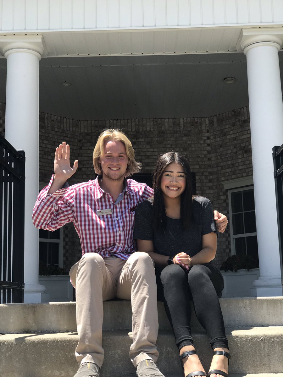 VarsityHouseFay's tweet photo. Thank you 16-17 residents for a great year! We will miss you! #moveout2017 #vhfay https://t.co/Y5Bp9HZASl