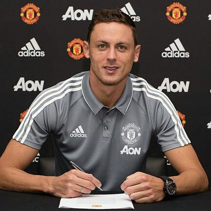SportsDiscuz's tweet photo. @ManUtd welcomes Nemanja Matic.Is he a United type player or/and a Mourinho type player. Is he a good buy? Obviously not a gamble.#eplwinner https://t.co/bD3gH8Y1fS