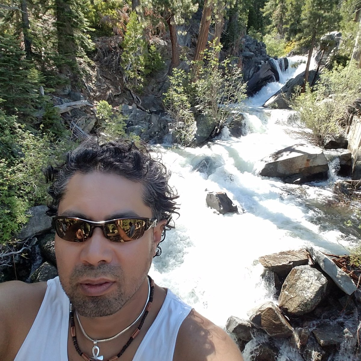 EdekLeon's tweet photo. #NewProfilePic https://t.co/hzL9URZpLq