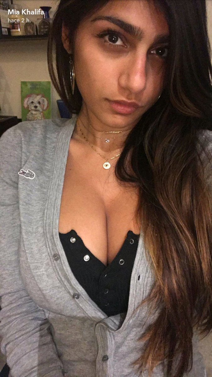 Screenshots Snapchat on X: @miakhalifa #BigTits #Snapchat #Beautiful  #PornStar #Selfie t.coON8TP60sJL  X