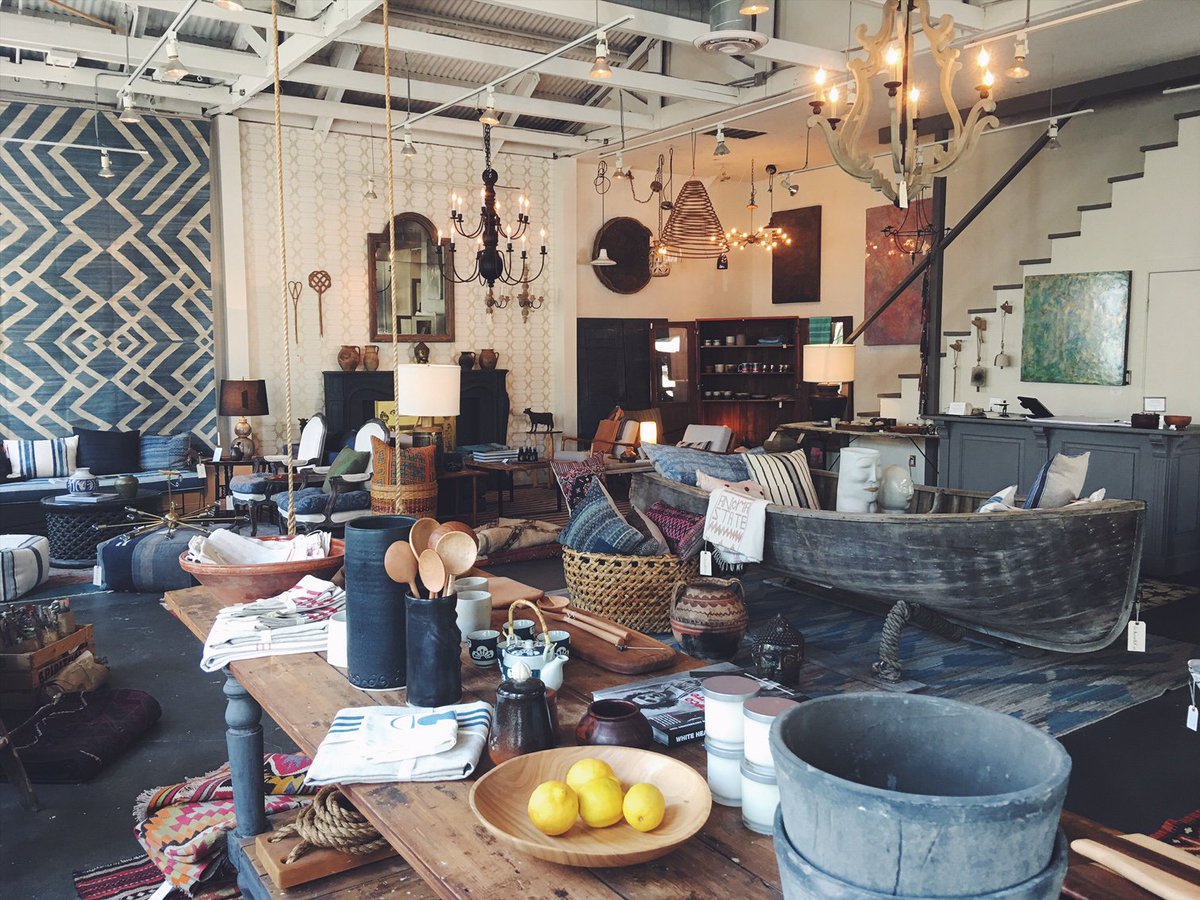 Stumbled upon a room that happened to meet every possible need anyone could ever have. @dekorandco #OjaiLifestyle