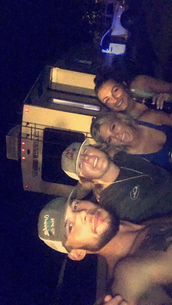 logginsb22's tweet photo. About time to head to the lake again! https://t.co/u1WhopcTml