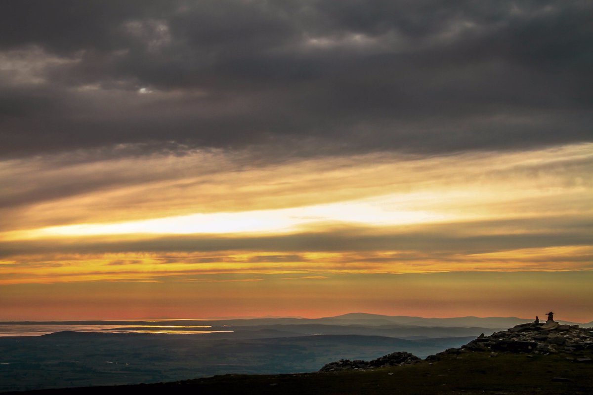 AngusHB's tweet image. #Ingleborough #yorkshiredales