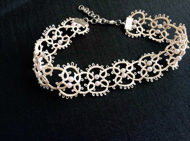 KnittedKnacks's tweet photo. Eventful few weeks. Moved house, been to #LFCC2017 &amp; now sold one of my favourite chokers on #etsy! https://t.co/EP7r7U7Pmb