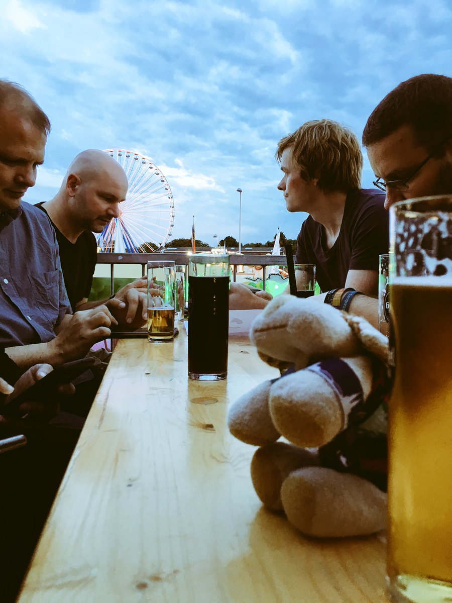 Rebekka MAY💉💉💉💉🦠#yarncamp tweet media