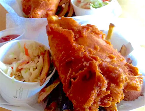 SmithtownSF's tweet photo. Our fried fish platters - catfish, oyster, shrimp - come w/ hand-cut fries, @Weisenbergermil hushpuppies, slaw &amp; choice of NINE sauces. https://t.co/xC40XzWOMt