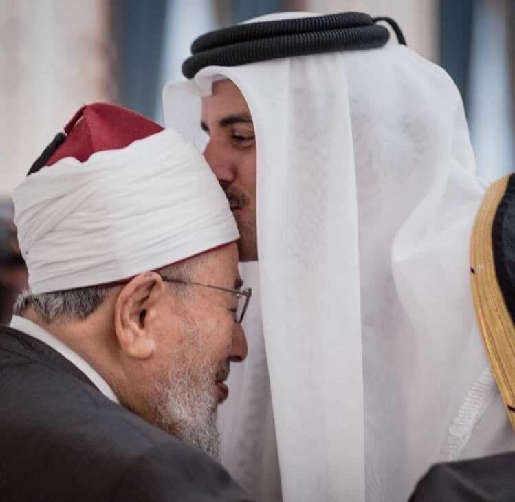 KasratRahama's tweet photo. هكذا يتقلب المتقلبون 
أهي المحبه التي جمعت . 
أم الخيانة التي بانت . ! 
شتّان ما بين الثرى والثريا 🇦🇪
عاش بوخالد يموت الخائن #تميم https://t.co/MIwk8af4SH