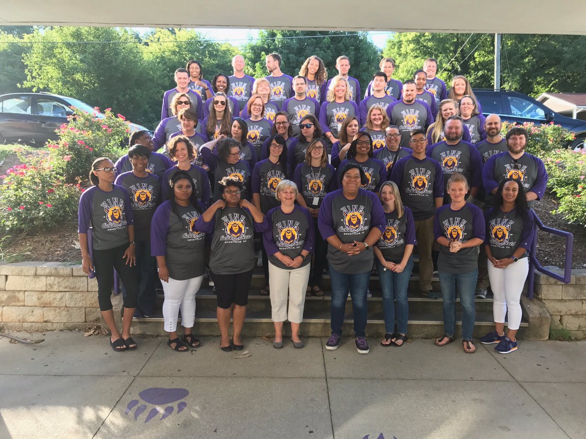 slrodger's tweet photo. So blessed to be counted part of this amazing staff! 💜💛 @VineMSKnox #MiddleGT #innovate https://t.co/VGNQ8cf9mA