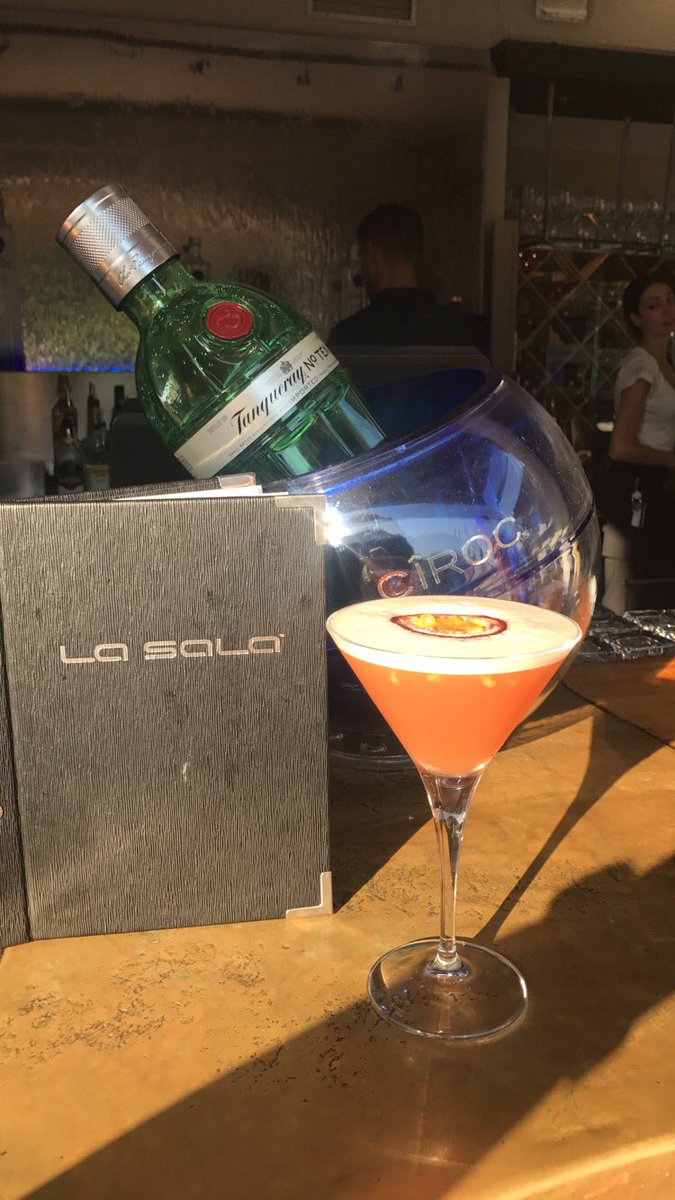 samitayy's tweet photo. La Sala Night π₯πΈ #Marbella #PeurtoBanus https://t.co/9CLKoPab8z