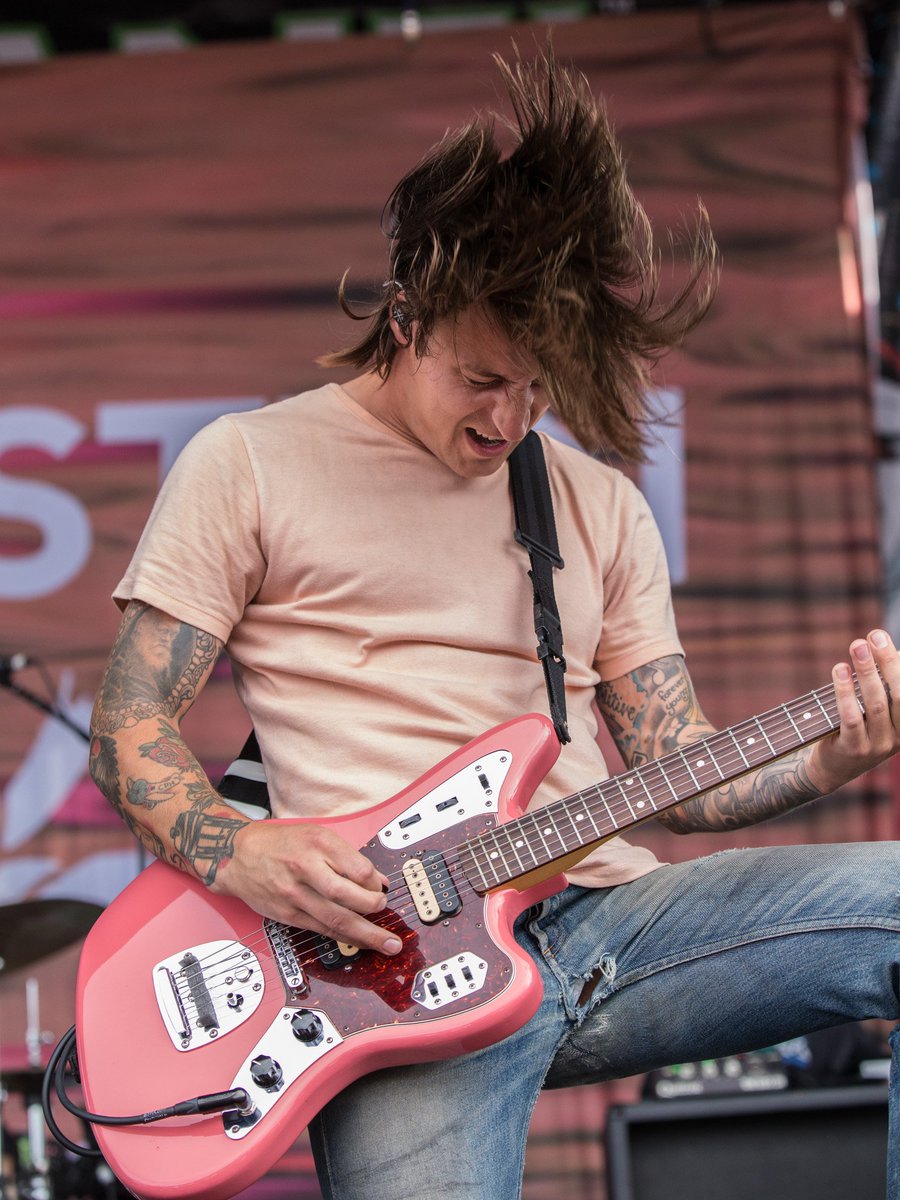 ConnersJim's tweet photo. #Silverstein on @VansWarpedTour in #BuffaloNY (Darien Center) - @silverstein - #WarpedTour #WarpedTour2017 https://t.co/mTcdmXvcX3