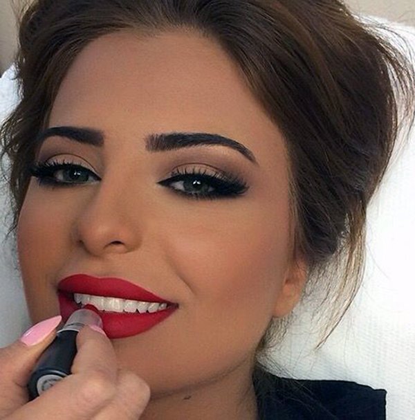 TrentonQuind's tweet photo. How to make your prom night ... - #MakeUpTips #MakeupForProm #MakeupIdeasForProm #PromMakeup #PromMakeupIdeas - https://t.co/BbfX91H3OG https://t.co/9kmY3damPi