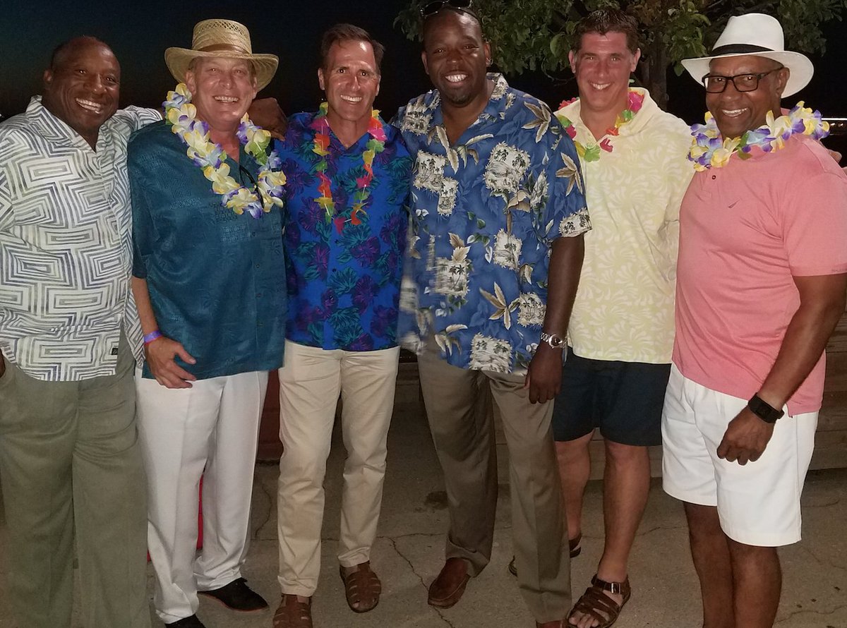 RetiredNFLCHI's tweet photo. Our crew was on hand for the "17th Annual #Goombay Bash" at @NavyPier in support of cancer research - $1,000,000 was raised! #FindACure https://t.co/P60VD0kMh8
